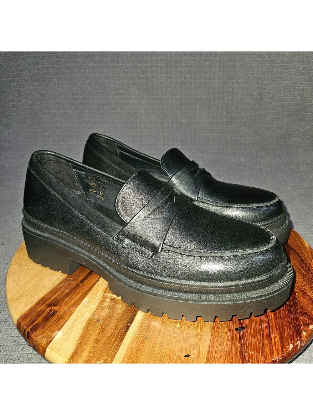 PATINA Women's Black US 8 Leather Platform Penny Loafer Flats